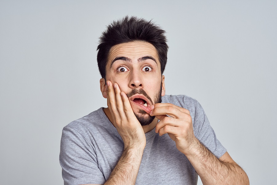 Are You Showing the Signs of Gum Disease?