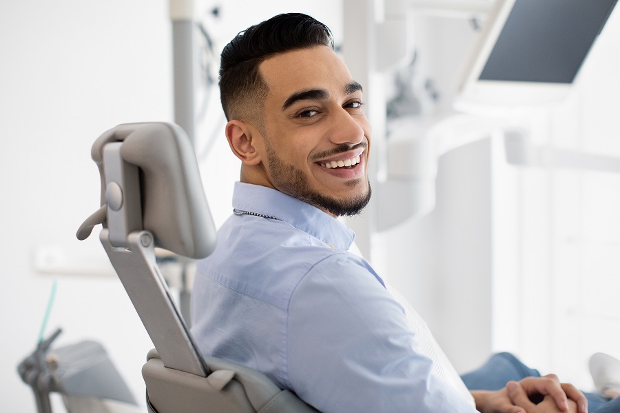 A Dental Fracture Might Need First Aid and Professional Dental Care