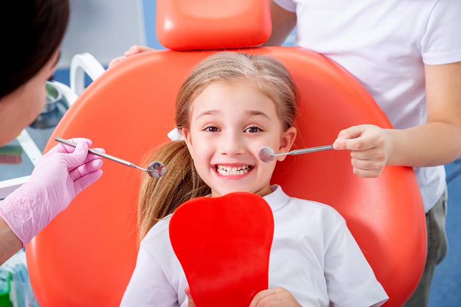 Keep Your Child’s Smile Clean by Doing These Things